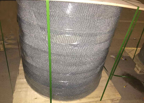 직류 전기를 통한 철 철사에 의하여 뜨개질을 하는 메시 100mm 두꺼운 Rolls는 발송을 위해 준비되어 있습니다